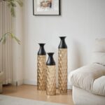 black-gold-vase-set-armchair