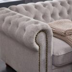 caspian-chesterfield-sofa-armrest-detail