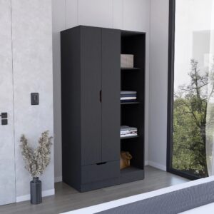 Lynette Armoire
