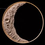 3d-moon-indoor-outdoor-wall-lamp-detail.jpg